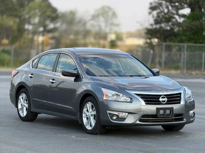 Used 2015 Nissan Altima 2.5 SV