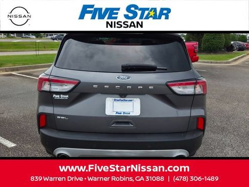 Used 2021 Ford Escape SEL w/ Technology Package FWD image 10