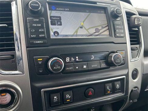 Certified 2017 Nissan Titan PRO-4X w/ Pro-4x Convenience Package image 18