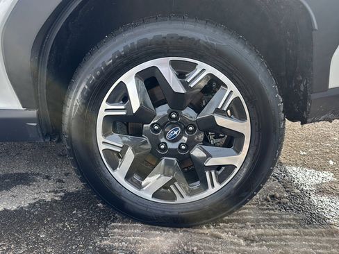 Used 2025 Subaru Forester image 37