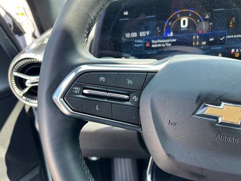 Used 2025 Chevrolet Equinox LT w/ Safety and Technology Package FWD image 21