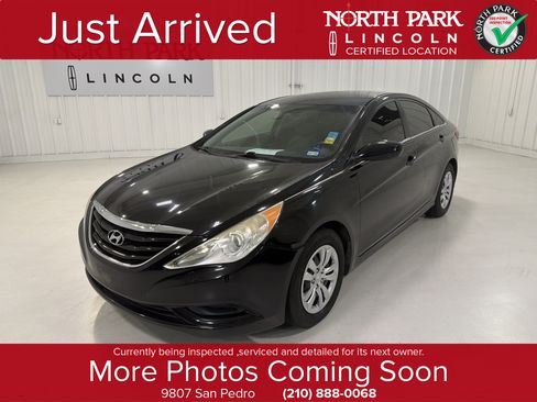Used 2012 Hyundai Sonata GLS FWD image 1