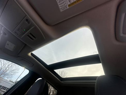 New 2026 Nissan Kicks SR image 31