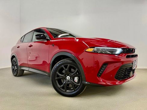 Used 2024 Dodge Hornet R/T Plus w/ Tech Pack Plus w/o Parking image 6