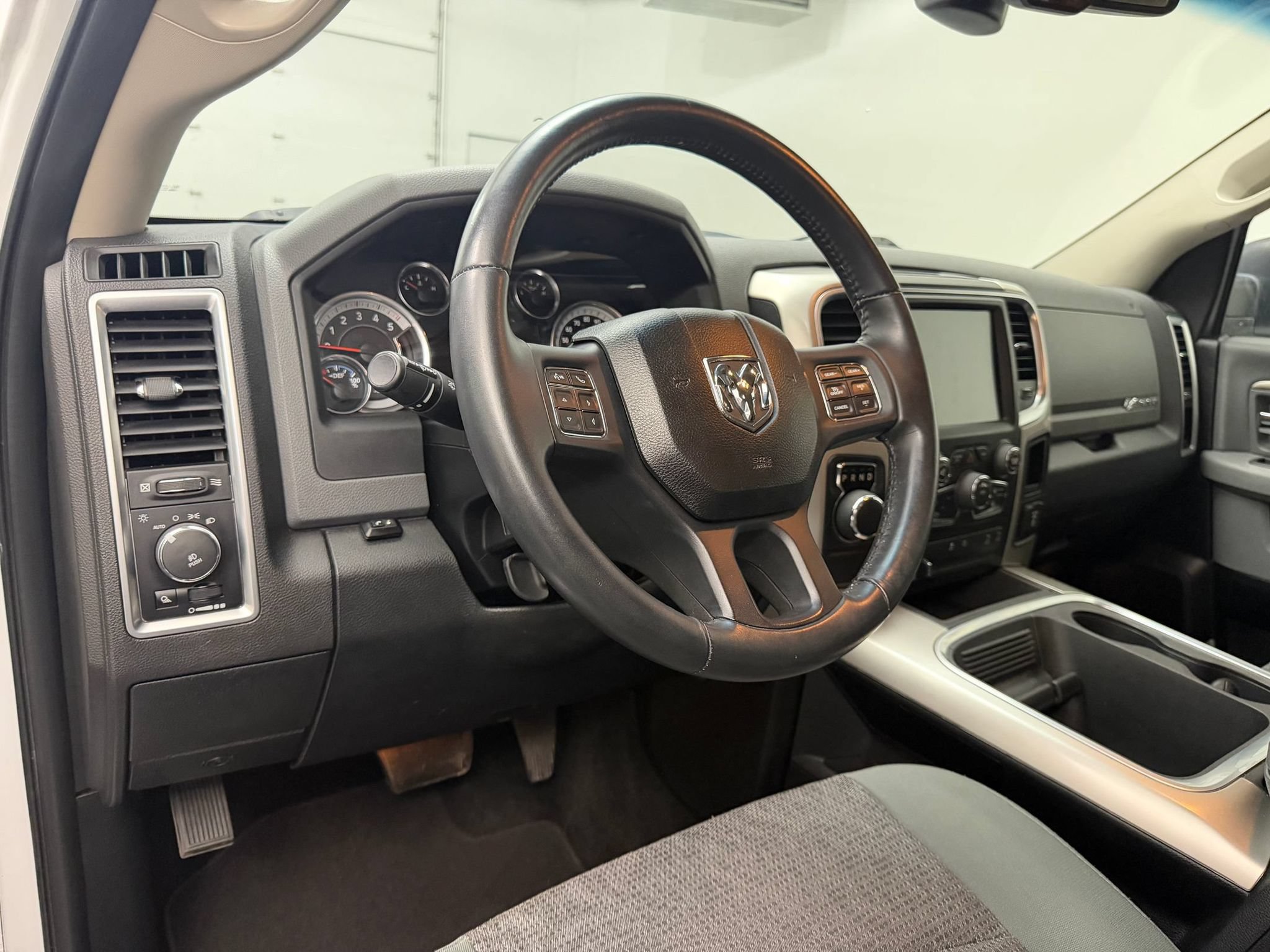 Used 2016 RAM 1500 Big Horn RWD image 4