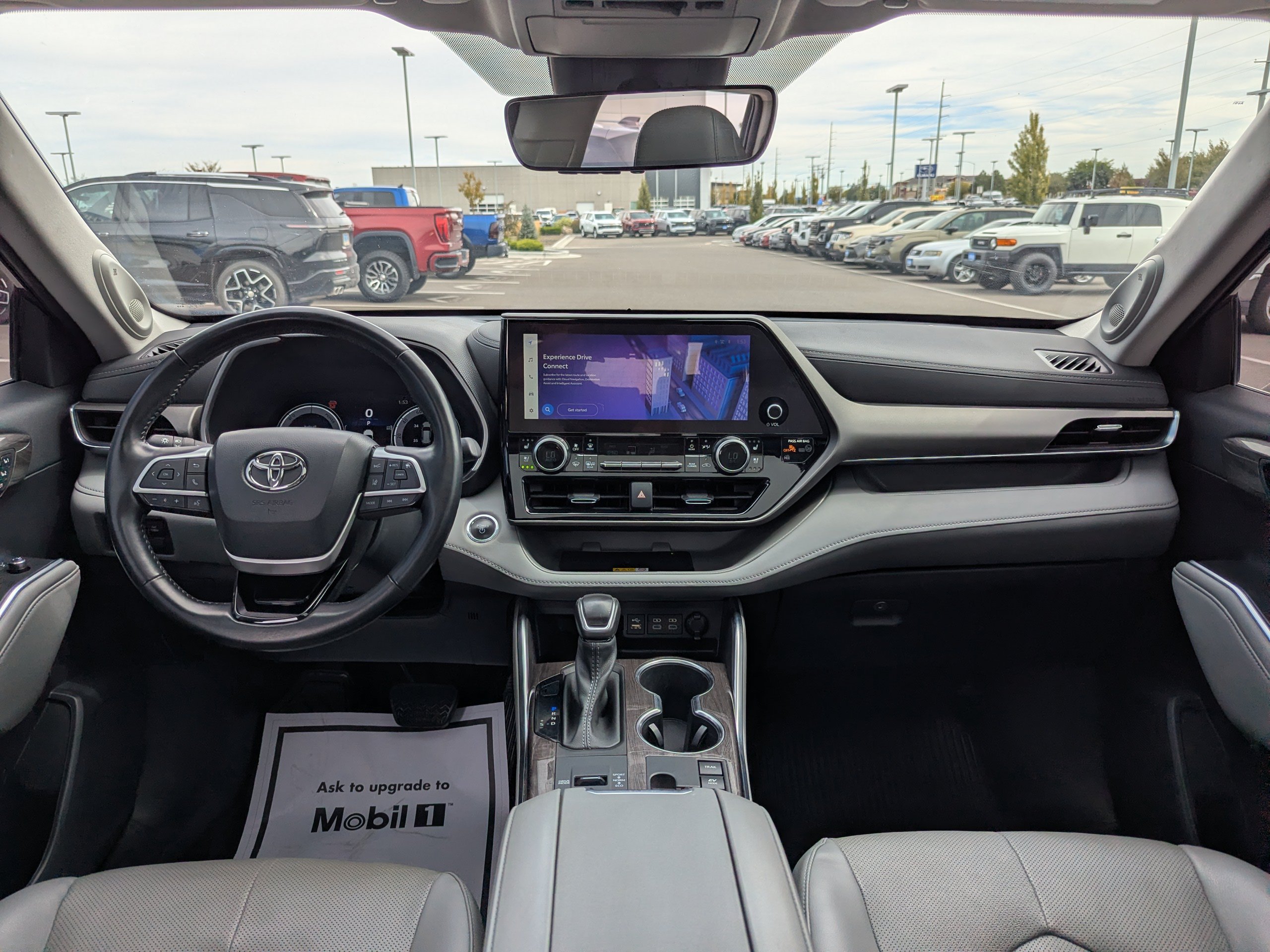 Used 2023 Toyota Highlander Limited AWD/4WD image 28