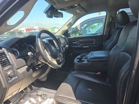 Used 2017 RAM 1500 Laramie AWD/4WD image 5