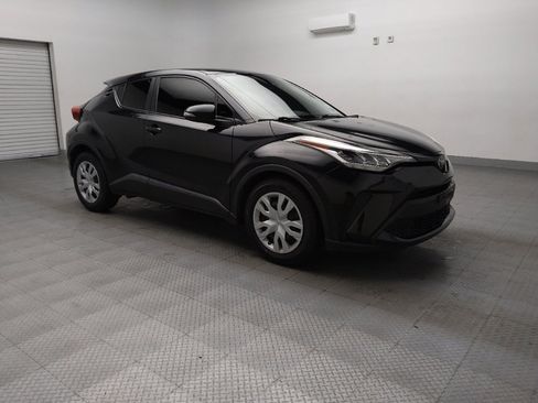 Used 2020 Toyota C-HR LE image 13
