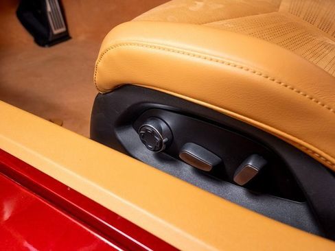 Used 2023 Chevrolet Corvette Stingray Premium Conv w/ Z51 Performance Package image 19