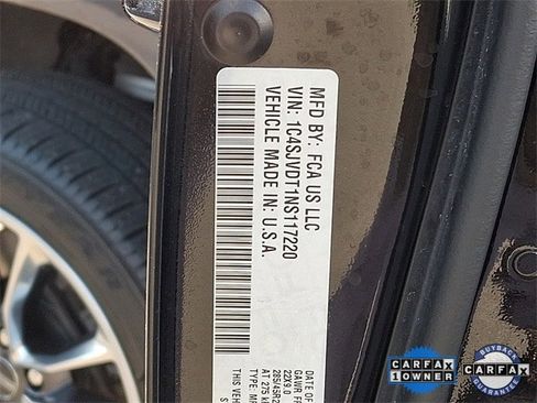 Certified 2022 Jeep Wagoneer Series III w/ Premium Group I image 30