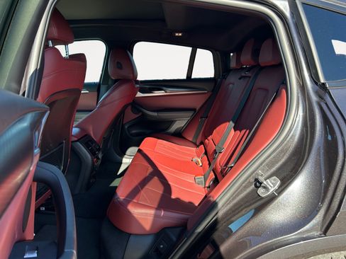 Used 2022 BMW X4 xDrive30i w/ M Sport Package 2 image 23