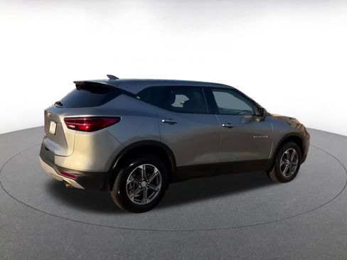 Used 2025 Chevrolet Blazer LT image 14
