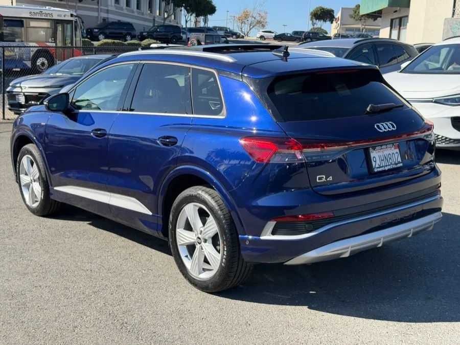 Used 2023 Audi Q4 e-tron Prestige AWD/4WD image 6