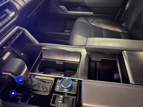 Used 2023 Toyota Tundra Platinum image 30