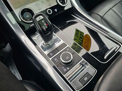 Used 2020 Land Rover Range Rover Sport HSE image 27
