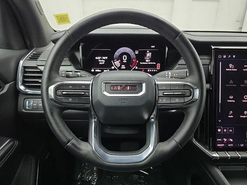 Used 2025 GMC Acadia Elevation AWD/4WD image 26