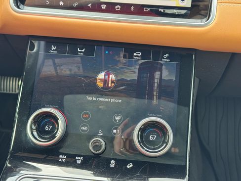 Used 2019 Land Rover Range Rover Velar R-Dynamic SE image 38