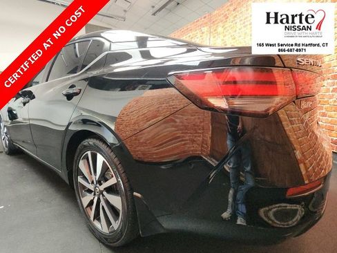 Used 2021 Nissan Sentra SV w/ SV Premium Package image 6