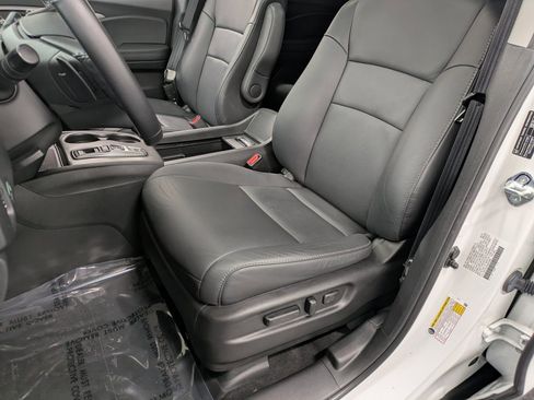 Certified 2022 Honda Pilot Special Edition image 9