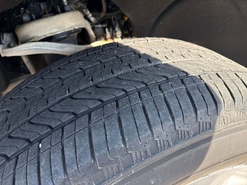 Used 2022 Chevrolet Silverado 1500 Custom image 32