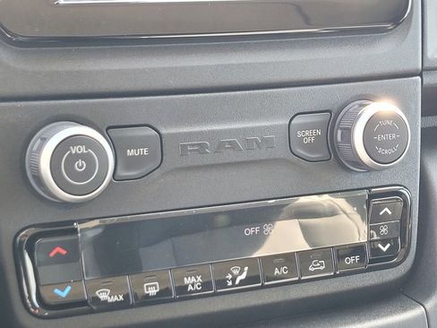 New 2026 RAM ProMaster 2500 w/ Convenience Group image 13