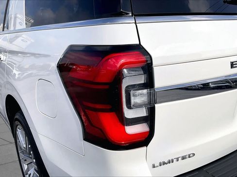 Used 2024 Ford Expedition Limited RWD image 26