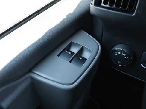 Used 2021 Chevrolet Express 2500 w/ Communications Package RWD image 20