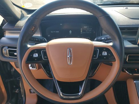 Certified 2023 Lincoln Aviator Black Label w/ Dynamic Handling Package image 14