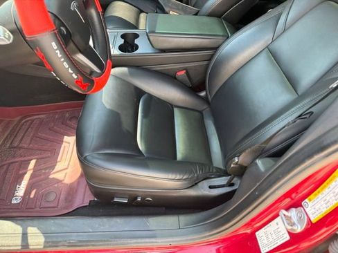Used 2022 Tesla Model 3 Standard Range RWD image 4