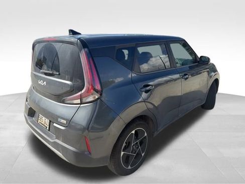 Used 2023 Kia Soul EX image 6