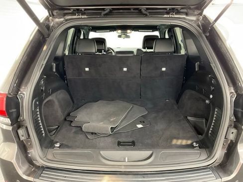Used 2021 Jeep Grand Cherokee Laredo X AWD/4WD image 8