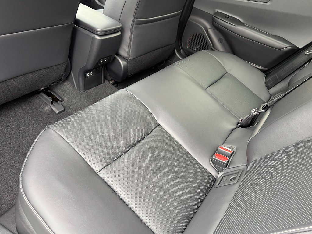 New 2027 Toyota Prius Limited w/ Limited Premium Package AWD/4WD image 16