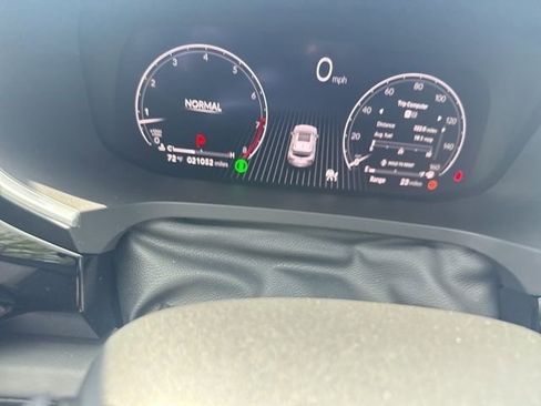 Used 2024 Acura MDX SH-AWD w/ Technology Package image 22