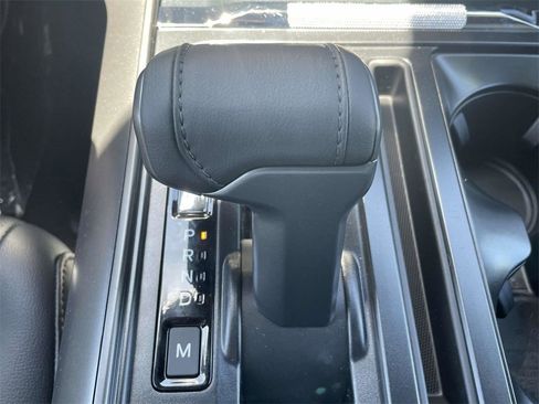 New 2025 Ford F150 Lariat w/ Equipment Group 501A Mid image 17