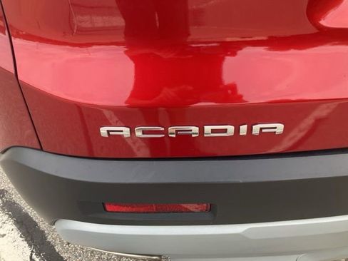 Used 2023 GMC Acadia SLT FWD image 33