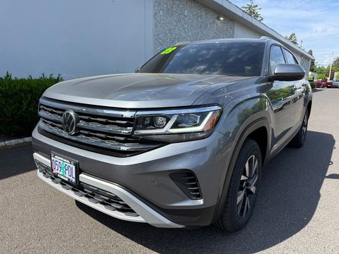 Used 2023 Volkswagen Atlas Cross Sport SE AWD/4WD image 4