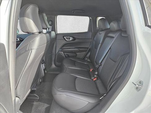 New 2026 Jeep Compass Latitude image 14