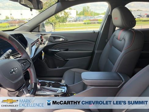 New 2026 Chevrolet Trax RS FWD image 46