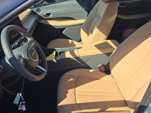 Used 2025 Hyundai Sonata Limited image 5