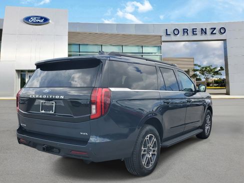 New 2026 Ford Expedition Max Active RWD image 4