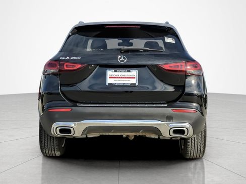Used 2023 Mercedes-Benz GLA 250 image 4
