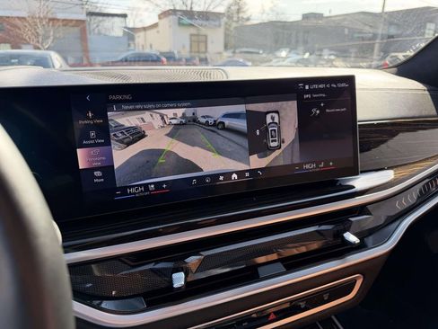 Used 2026 BMW X7 xDrive40i image 36