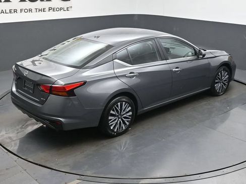 Used 2025 Nissan Altima 2.5 SV AWD/4WD image 55