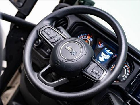 Used 2026 Jeep Wrangler Unlimited Sport AWD/4WD image 34
