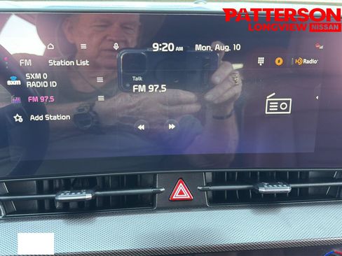 Used 2025 Kia Sportage SX FWD image 9