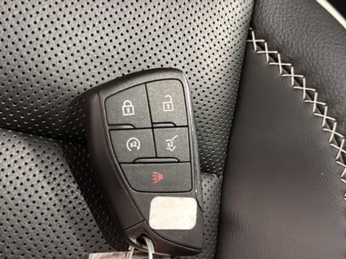 Used 2024 GMC Acadia Denali AWD/4WD image 43