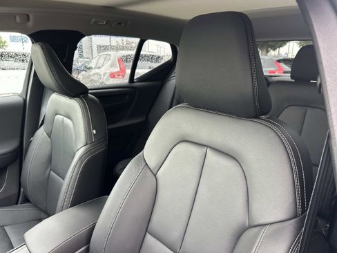 New 2026 Volvo XC40 B4 Plus w/ Climate Package image 15