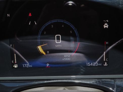 Certified 2025 Chevrolet Trax RS w/ Sunroof Package image 19