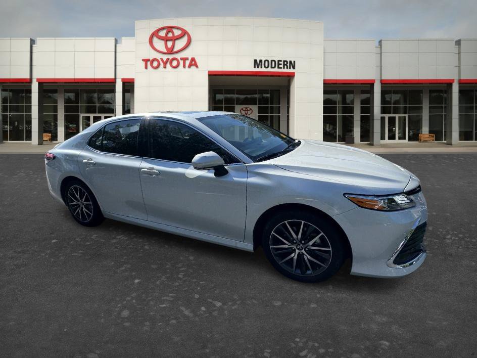 Certified 2023 Toyota Camry XLE w/ Navigation Package FWD image 11