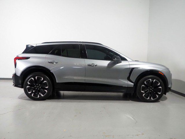 Used 2024 Chevrolet Blazer EV AWD RS image 4